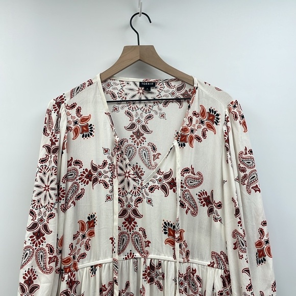 Torrid Paisley Woven V-Neck 3/4 Sleeve Pleated Swing Dress Boho White 1X - Picture 3 of 9